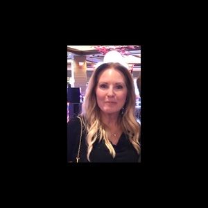 Meet your Posher, Pamela